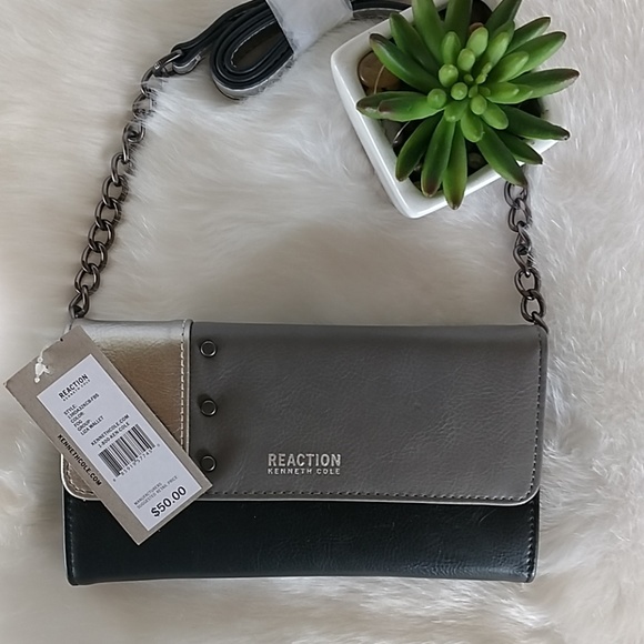 Kenneth Cole Reaction Handbags - NWT Kenneth Cole clutch. 8x4 1/2"